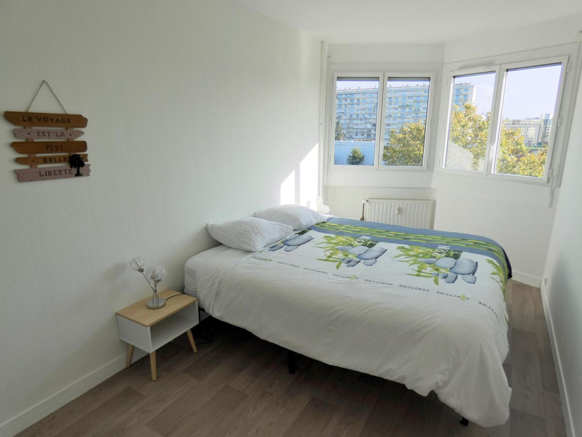 37M2 Lumineux Face Gare Sncf, Wifi Et Cafe Et The Offerts Apartment Orleans Bagian luar foto